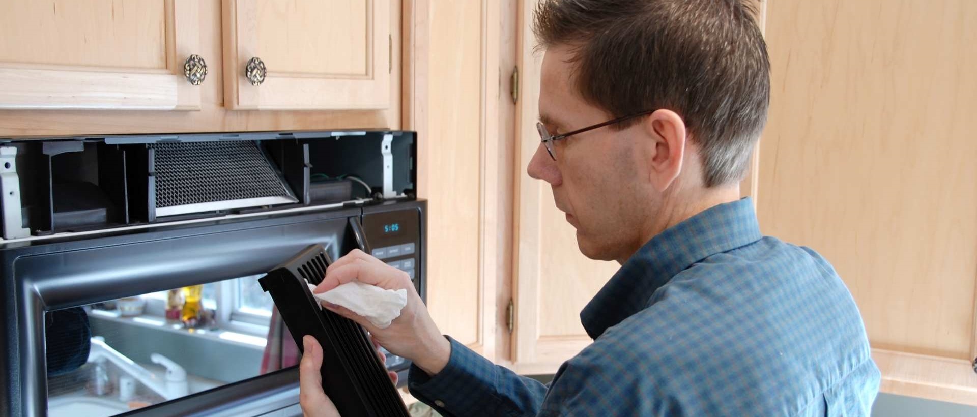 Kitchen fitters NW10
